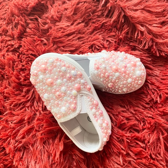 Kids Custom Rhinestone Shoes - Picture 4 of 4
